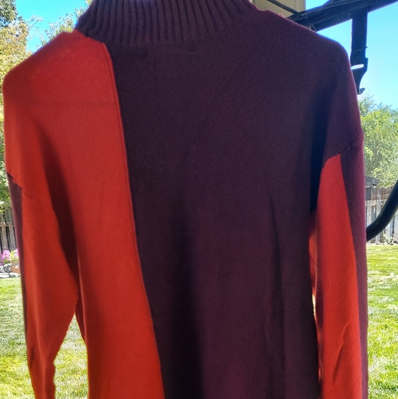 Sweater - Picture 2 of 2